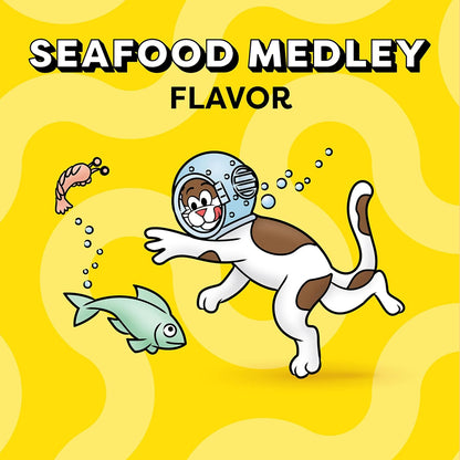 Cat Treats, Classic Crunchy and Soft Cat Treats, Seafood Medley Flavor, 30 Oz. Tub